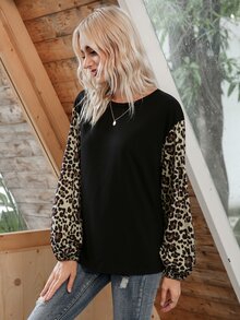 Contrast Leopard Bishop Sleeve Tee