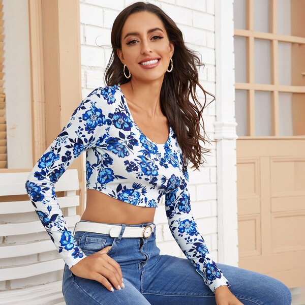 

Floral Print Crop Tee, Blue and white