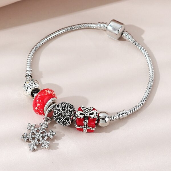 

Snowflake Charm Bracelet, Silver