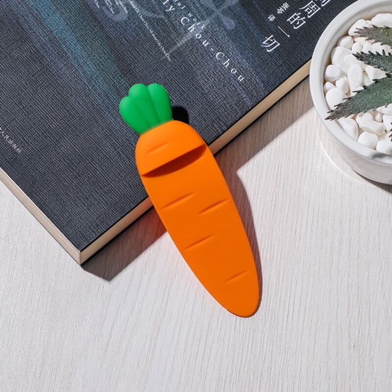 

1pc Carrot Shaped Bookmark, Orange