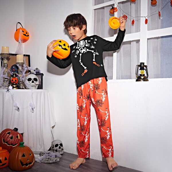 

Boys Skull and Spider Print Tee and Pants PJ Set, Multicolor