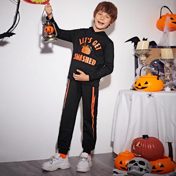 

Boys Slogan and Halloween Print Pullover and Joggers Set, Black