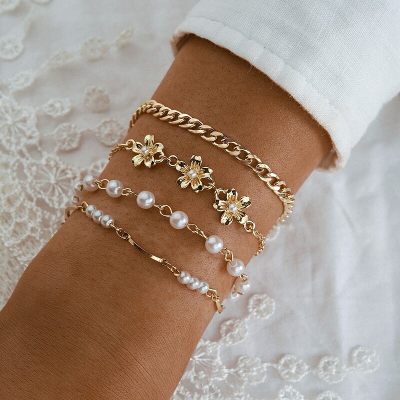 

4pcs Faux Pearl Flower Bracelet, Gold