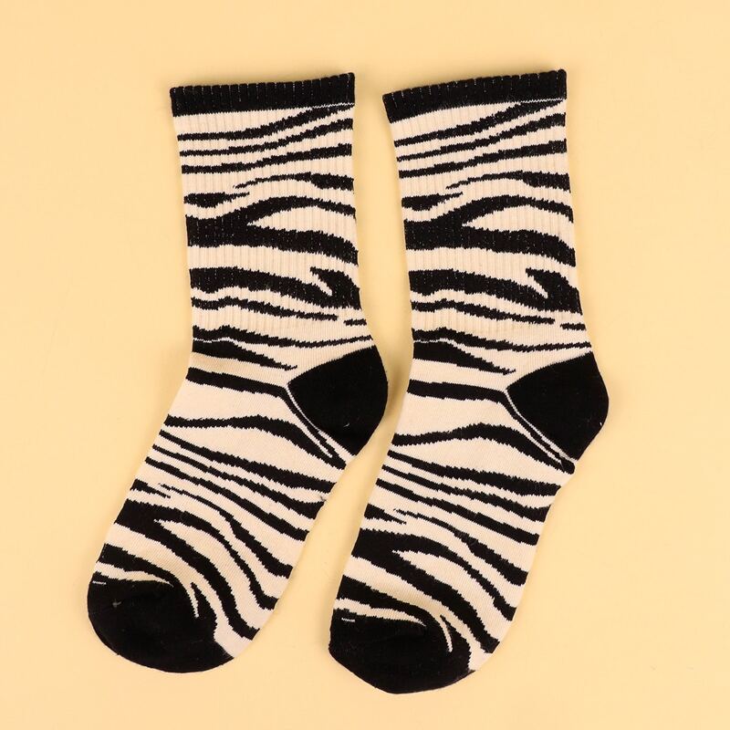 

1pair Zebra Stripe Socks, Black and white