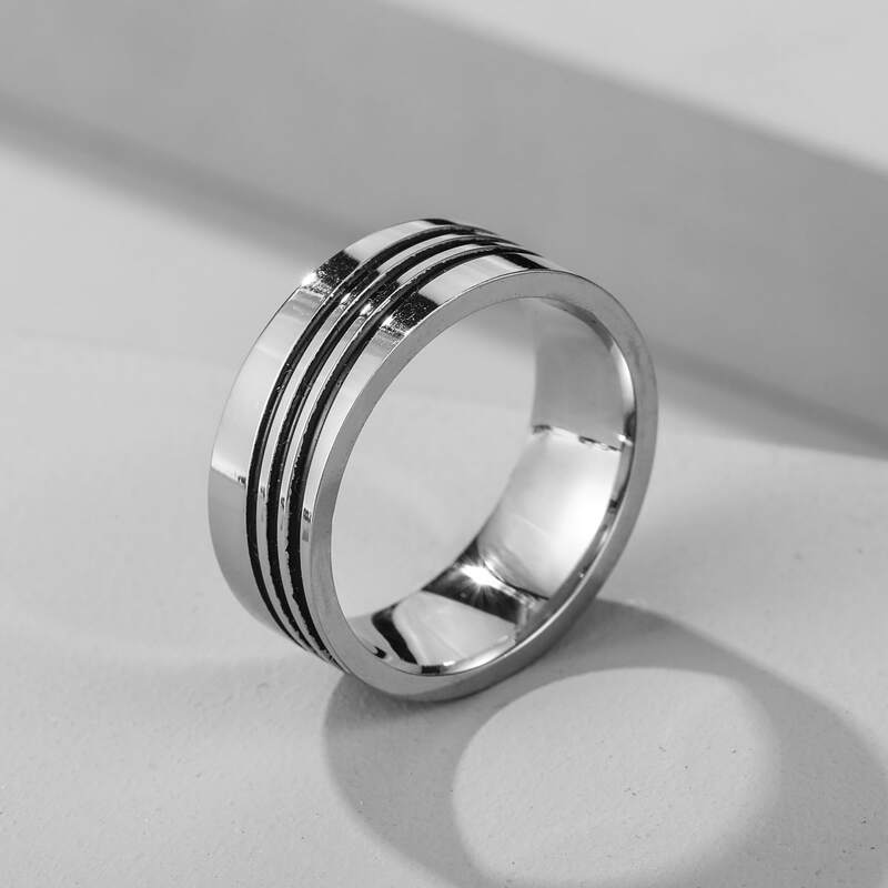 

Guys Striped Design Ring, Silver