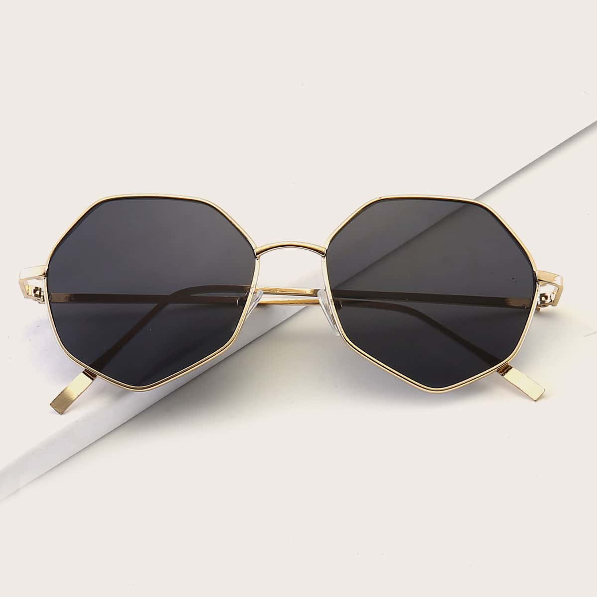 

Guys Metal Frame Sunglasses, Grey