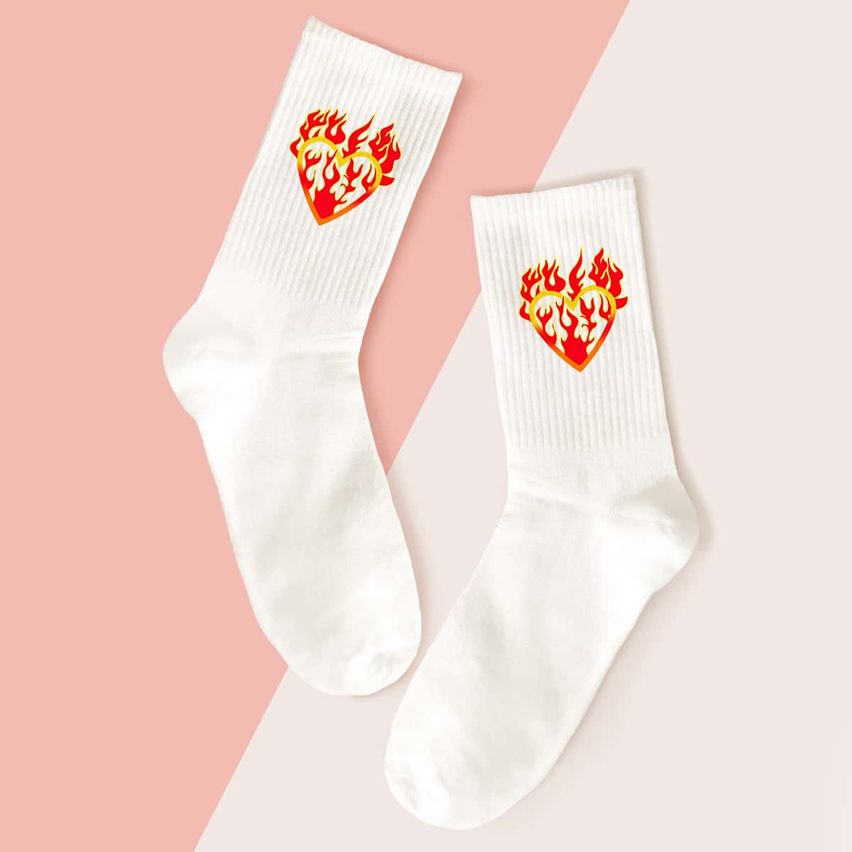

Flame Pattern Socks, White