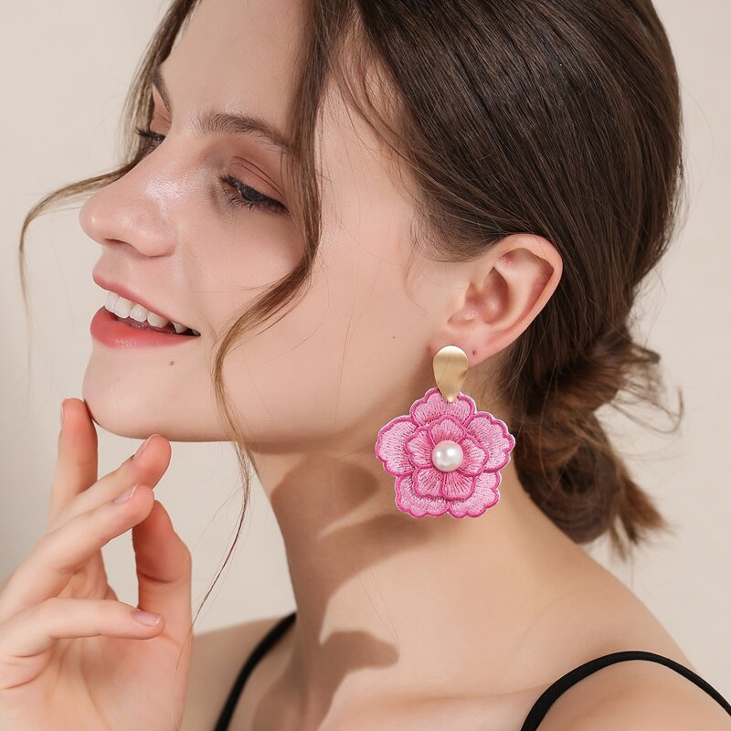

Faux Pearl Decor Flower Design Drop Earrings, Pink