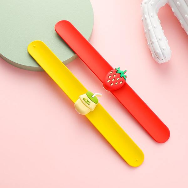 

2pcs Girls Strawberry Decor Bracelet, Multicolor