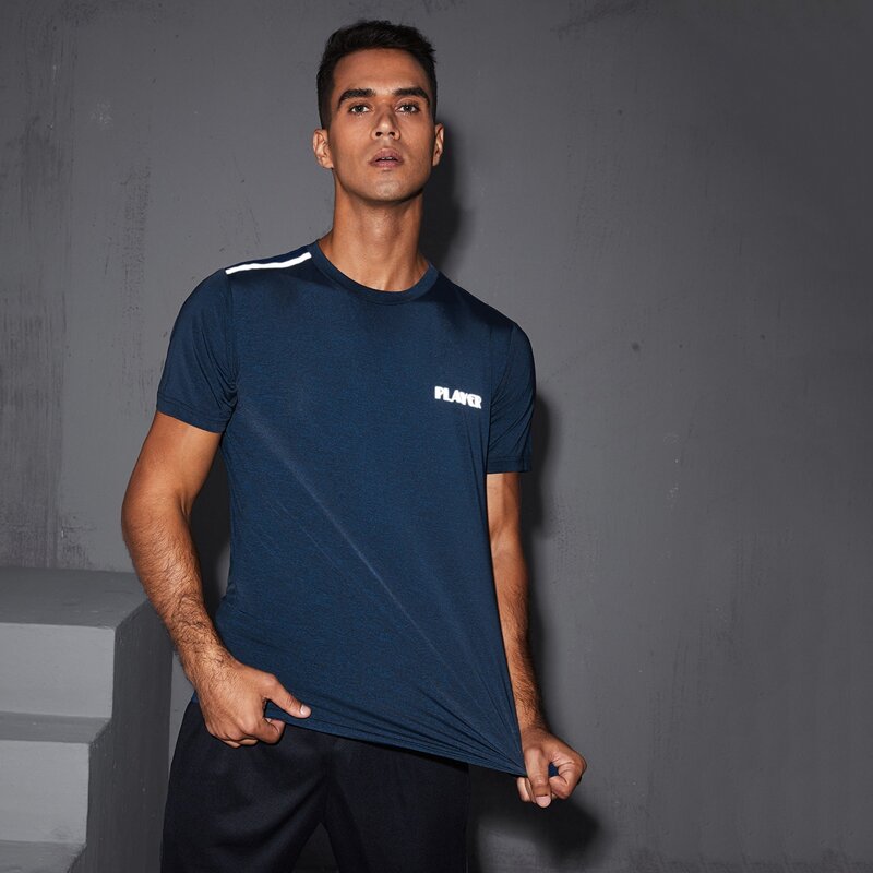 

Men Reflective Letter Graphic Sports Tee, Navy blue