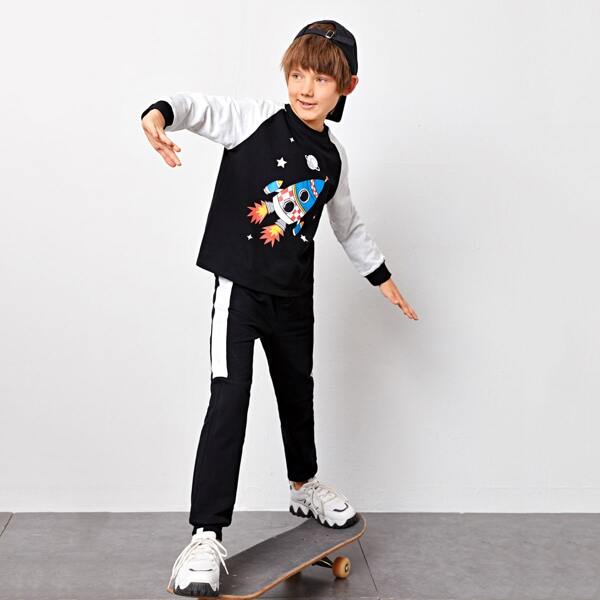

Boys Graphic Print Raglan Sleeve Pullover and Sweatpants Set, Black