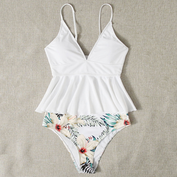 

Floral & Tropical Ruffle Hem Bikini Swimsuit, White