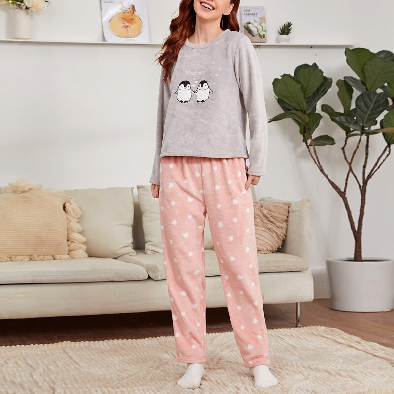 

Cartoon And Heart Embroidery Flannel Pajama Set, Multicolor