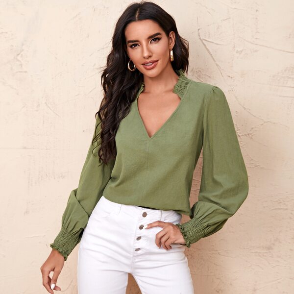 

Frill Trim Shirred Solid Top, Army green