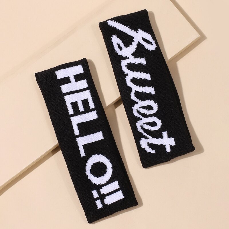 

2pcs Letter Graphic Headband, Black and white