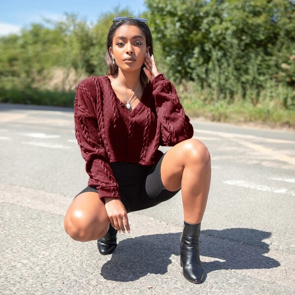 

V-neck Cable Knit Crop Top, Maroon