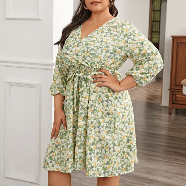 

Plus Surplice Neck Ditsy Floral Belted Dress, Multicolor
