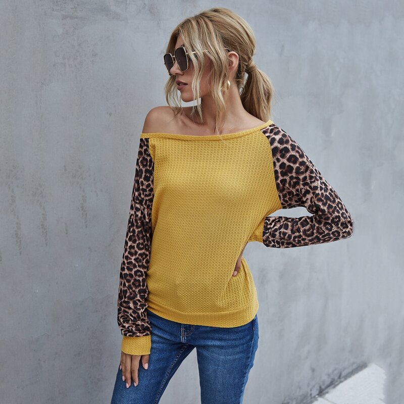

Leopard Print Raglan Sleeve Tee, Mustard yellow