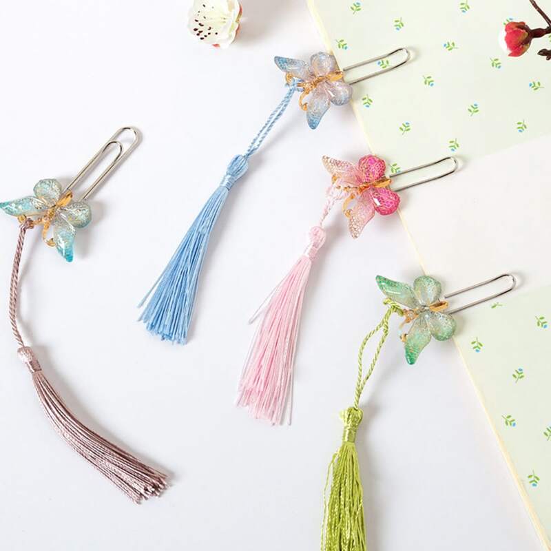 

1pc Random Butterfly Tassel Bookmark, Multicolor