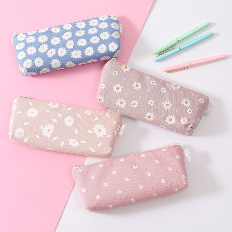 

1pc Daisy Print Random Pencil Bag, Multicolor