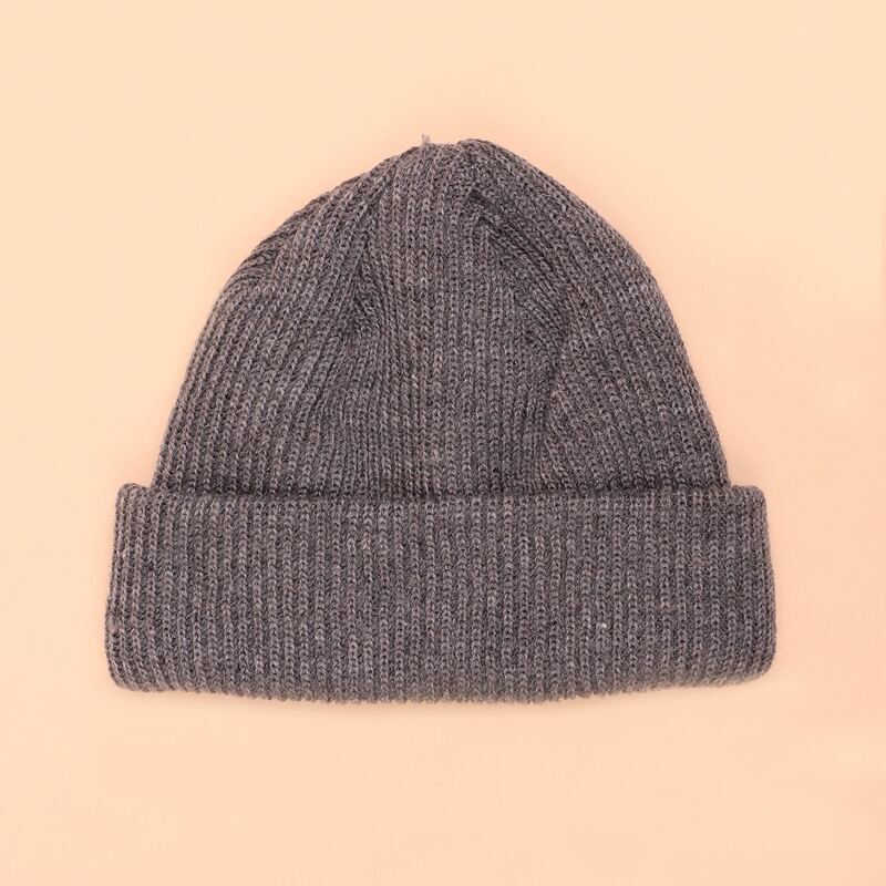 

Solid Knitted Beanie, Grey
