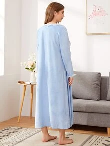 SHEIN روب مخمل مقلم متباين - أزرق فاتح اللون - مشاهدة 2