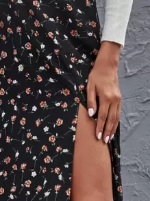 SHEIN Frenchy Ditsy Floral High-Slit Midi Skirt Black Summer Vacation Flower - Black - View 5