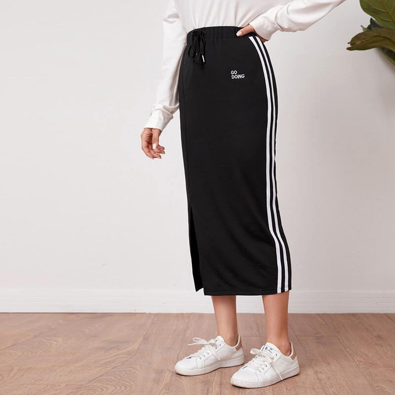 

Drawstring Waist Embroidery Letter Striped Side Split Hem Skirt, Black