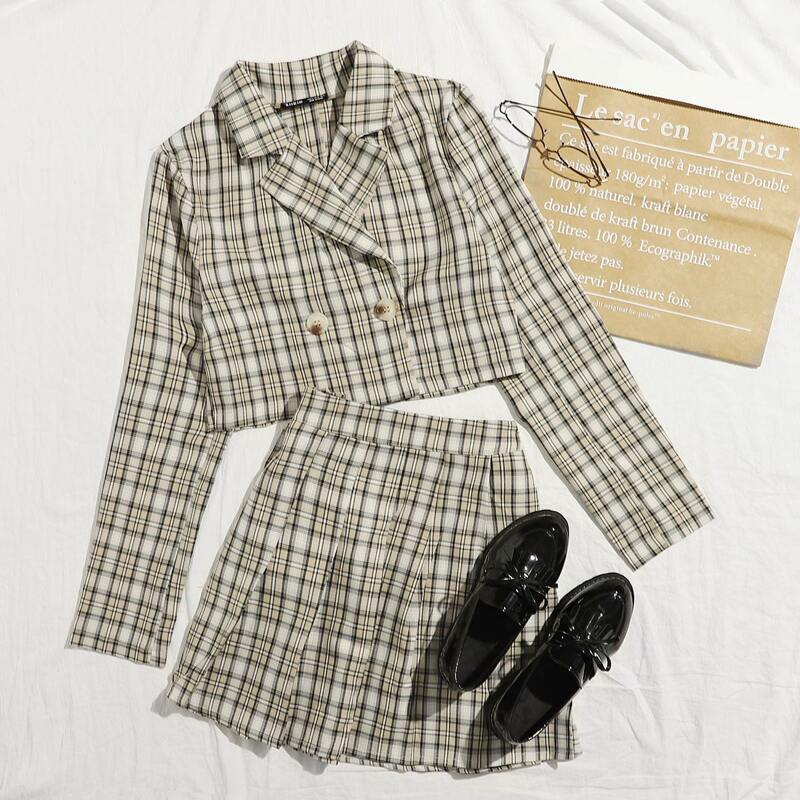 

Double Button Plaid Crop Blazer, Multicolor