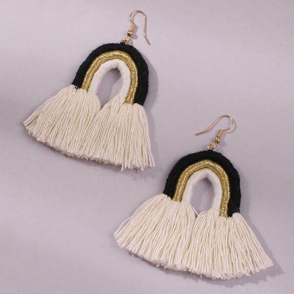 

Tassel Decor Drop Earrings, Black and white