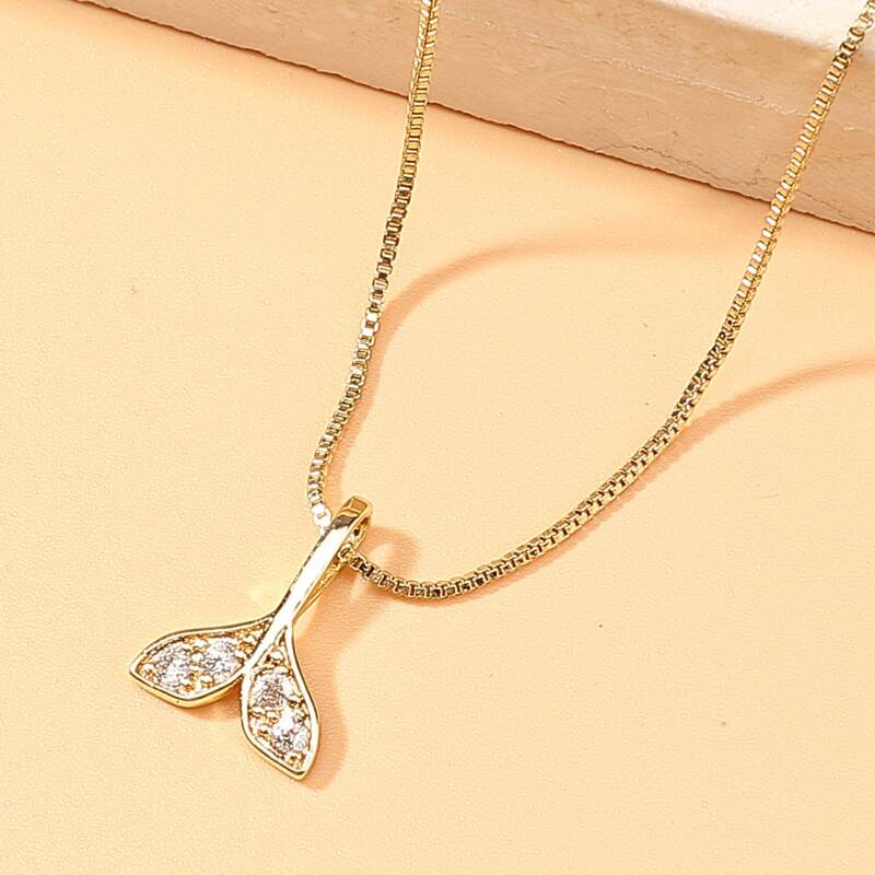 

Rhinestone Fish Tail Pendant Necklace, Gold