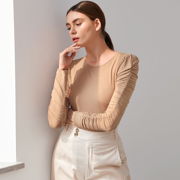 

Solid Ruched Sleeve Slim Tee, Camel