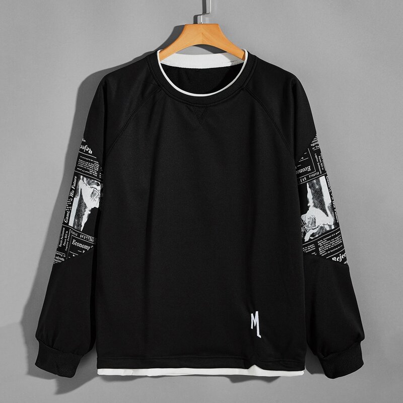 

Guys Newspaper Print Sweatshirt, Black