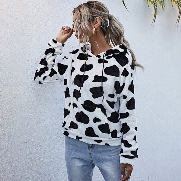 

Cow Print Kangaroo Pocket Drawstring Flannel Hoodie, Black and white