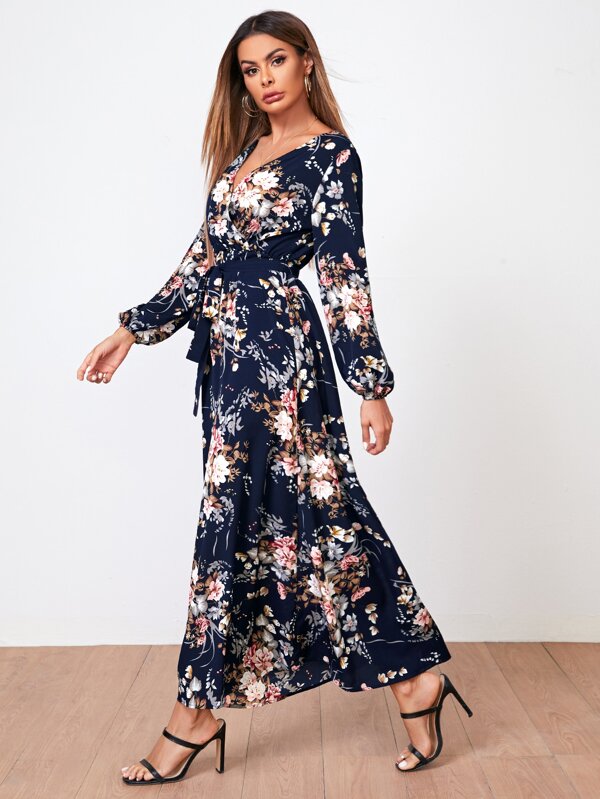 SHEIN Clasi Rochie cu imprimeu botanic cu centură cu decolteu