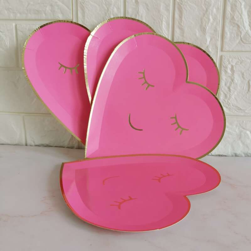 

8pcs Heart Shaped Disposable Plate, Hot pink