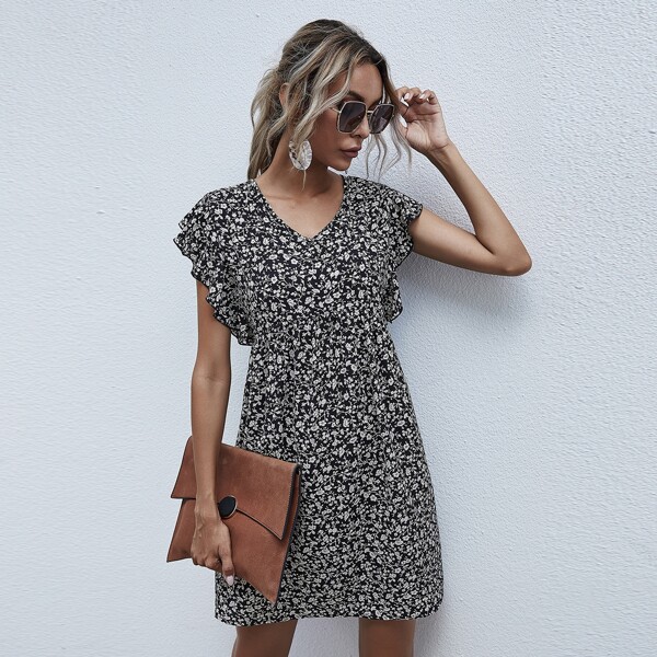 

Ditsy Floral Butterfly Sleeve Smock Dress, Black