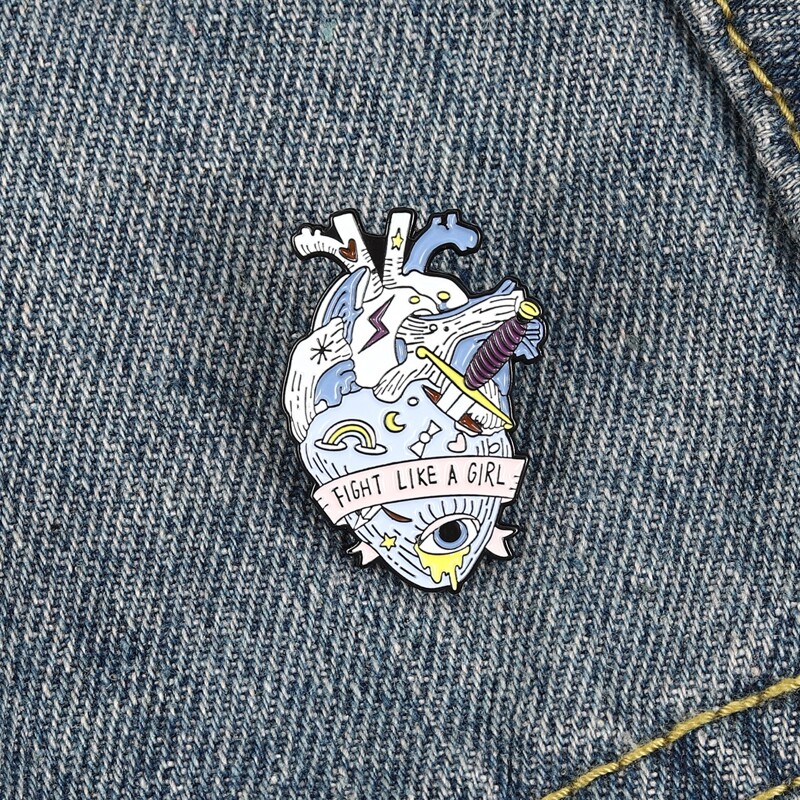 

Cartoon Heart Design Brooch, Multicolor