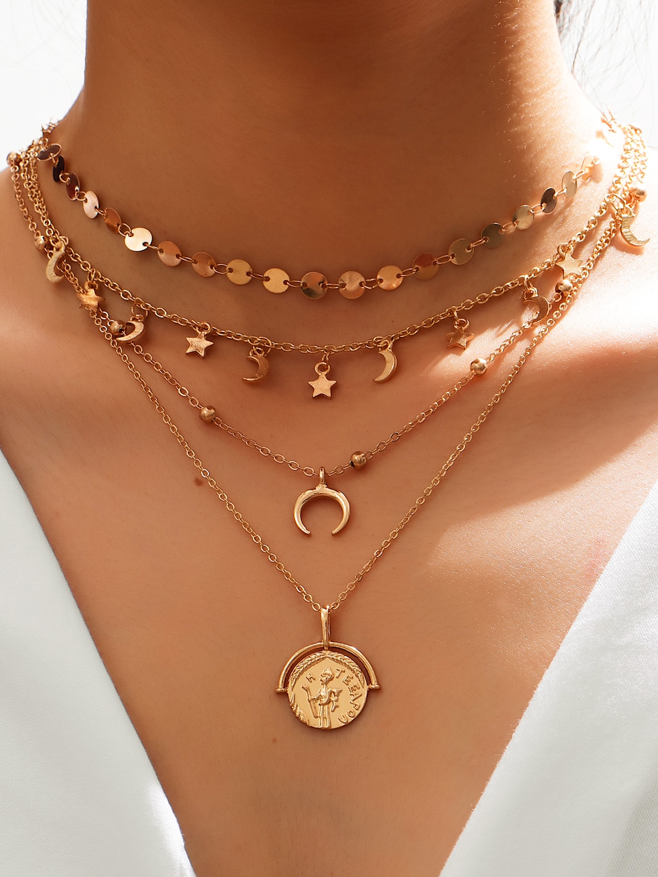 Collana con cuore importante/Ciondolo a forma di serpente/Solitario con cuore verde - Italia