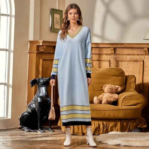 

Color-block V-neck Drop Shoulder Sweater Dress, Baby blue
