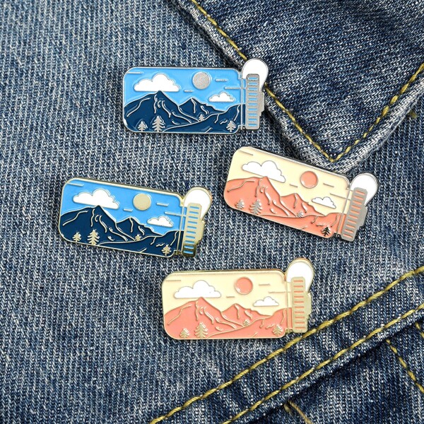 

4pcs Bottle Design Brooch, Multicolor