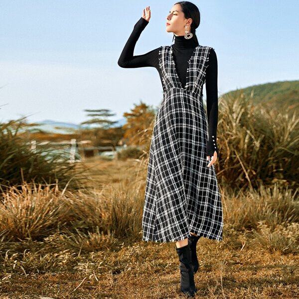 

Plaid Raw Hem Overall Dress, Black and white