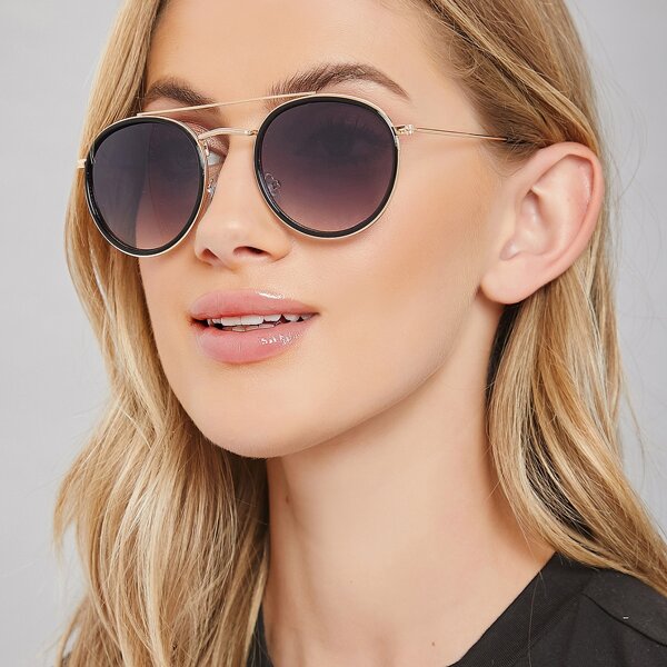 

Tinted Round Lens Brow Bar Sunglasses, Multicolor