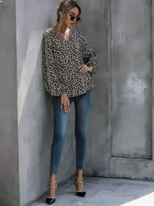 EMERY ROSE 豹纹V领灯笼袖女式秋季上衣
