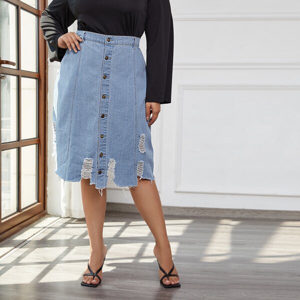 

Plus Light Wash Raw Cut Denim Skirt Without Belt