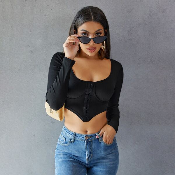 

Hook and Eye Front Ribbed Asymmetrical Hem Top, Black