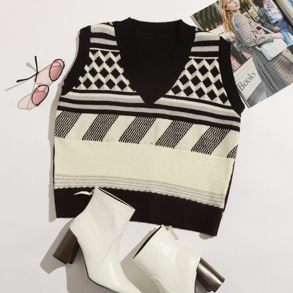 

Argyle Pattern V-neck Sweater Vest, Black and white