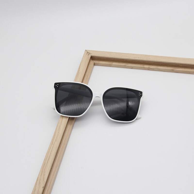 

Square Acrylic Frame Sunglasses