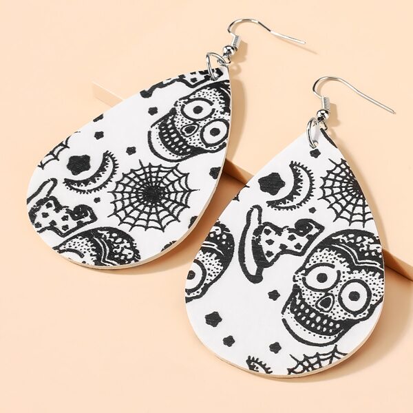 

Halloween Skull Pattern Water Drop Earrings, Black and white