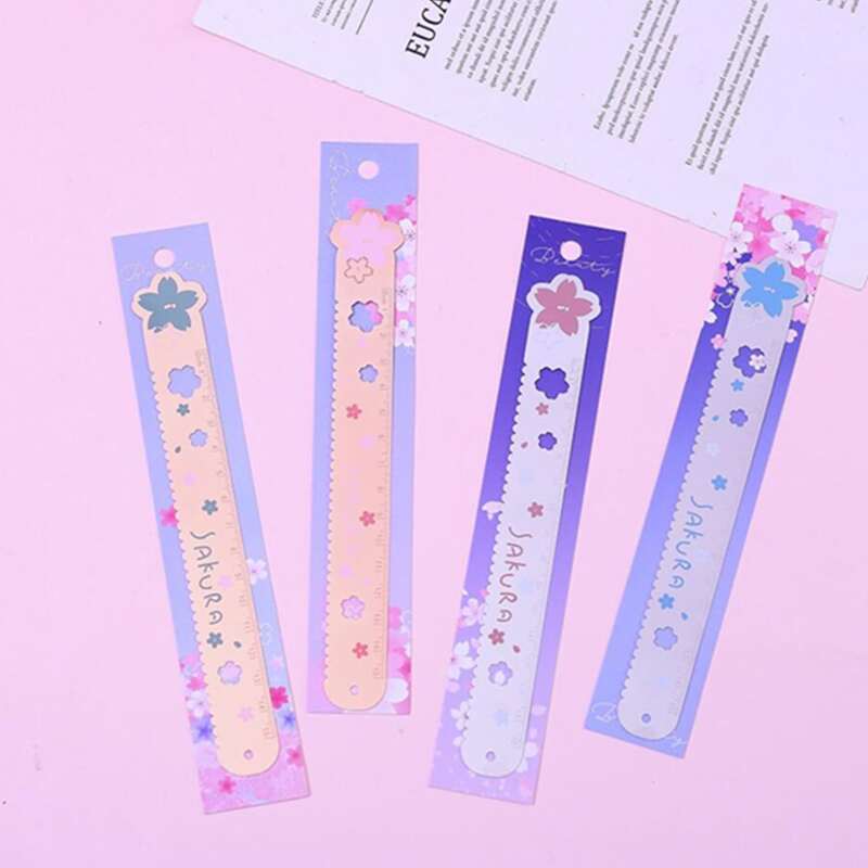 

1pc Random Floral Ruler, Multicolor
